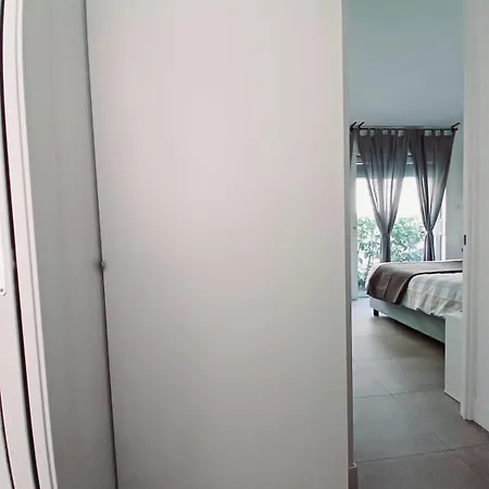 Apartament California Suite, Zona Tortona-solari-citylife, Un'oasi Nel Centro Di *