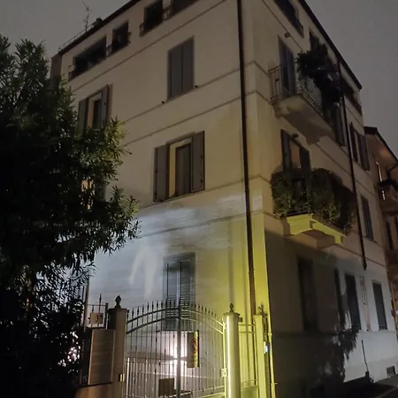 California Suite, Zona Tortona-solari-citylife, Un'oasi Nel Centro Di Apartament Mediolan